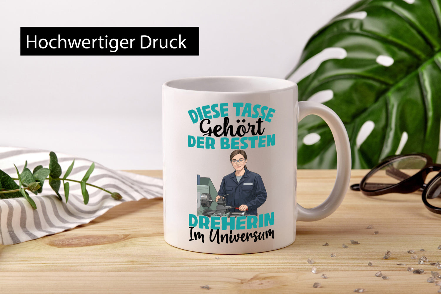 Im Universum: Dreherin | Fräser Dreher Humor Geschenkidee Tasse