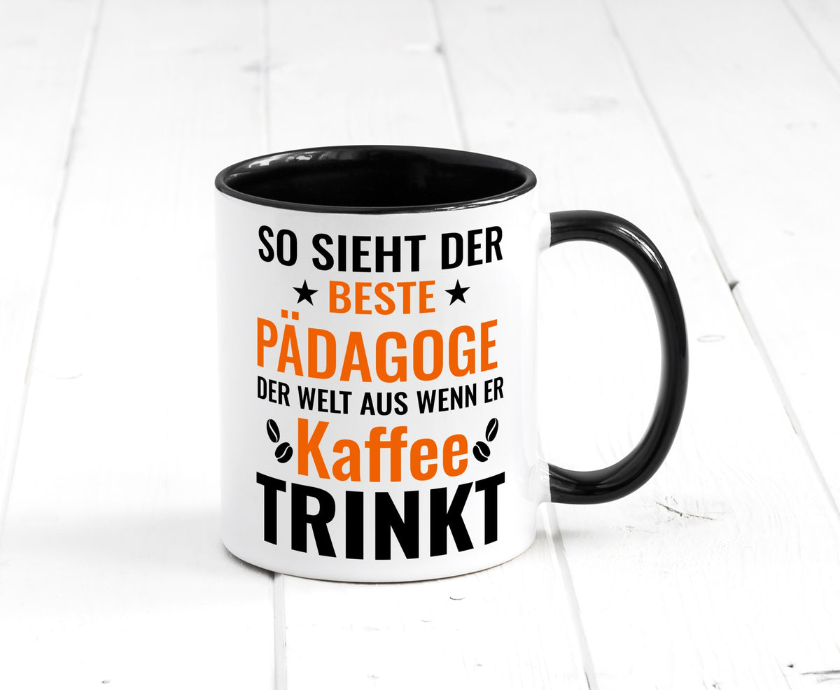 Kaffee trinkt: Pädagoge | Pädagogik Geschenk Humor Geschenkidee lustiger Spruch Tasse