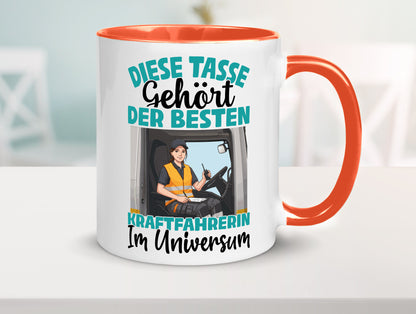 Im Universum: Kraftfahrerin | Lastwagen LKW lustig Humor Geschenkidee Geschenk