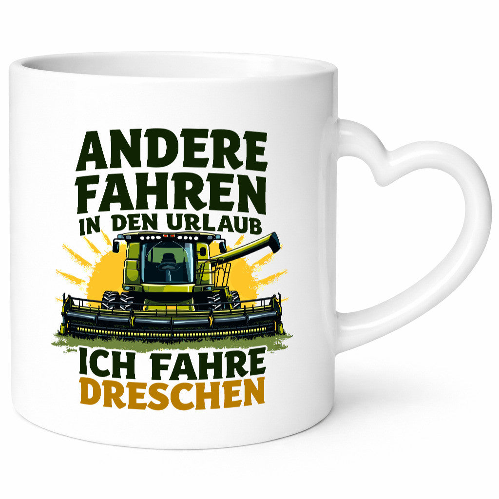 Andere fahren in den Urlaub ich fahre Dreschen | Bauer v2 lustiger Spruch Tasse