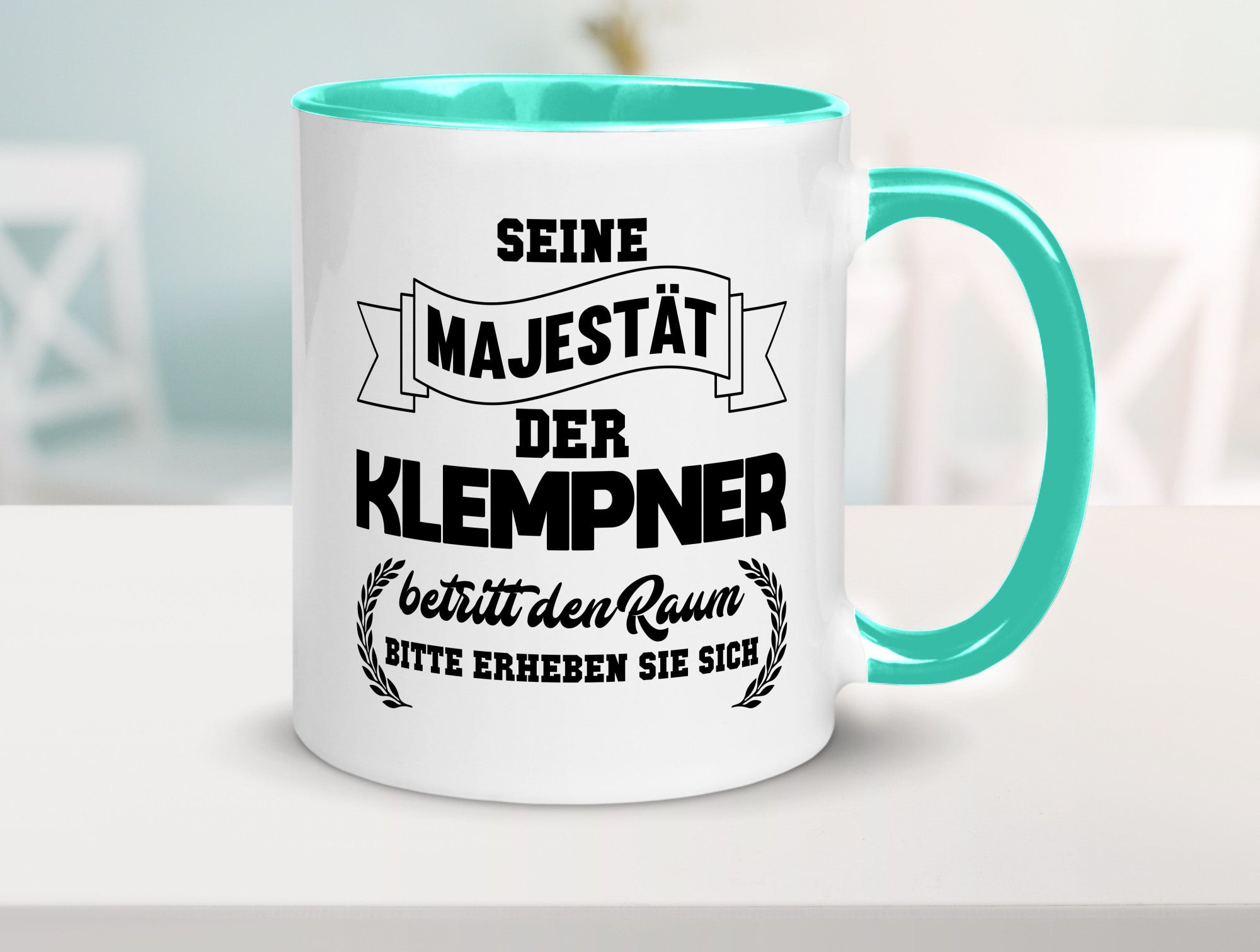 Der Klempner betritt den raum | Geschenk Humor Geschenkidee lustiger Spruch