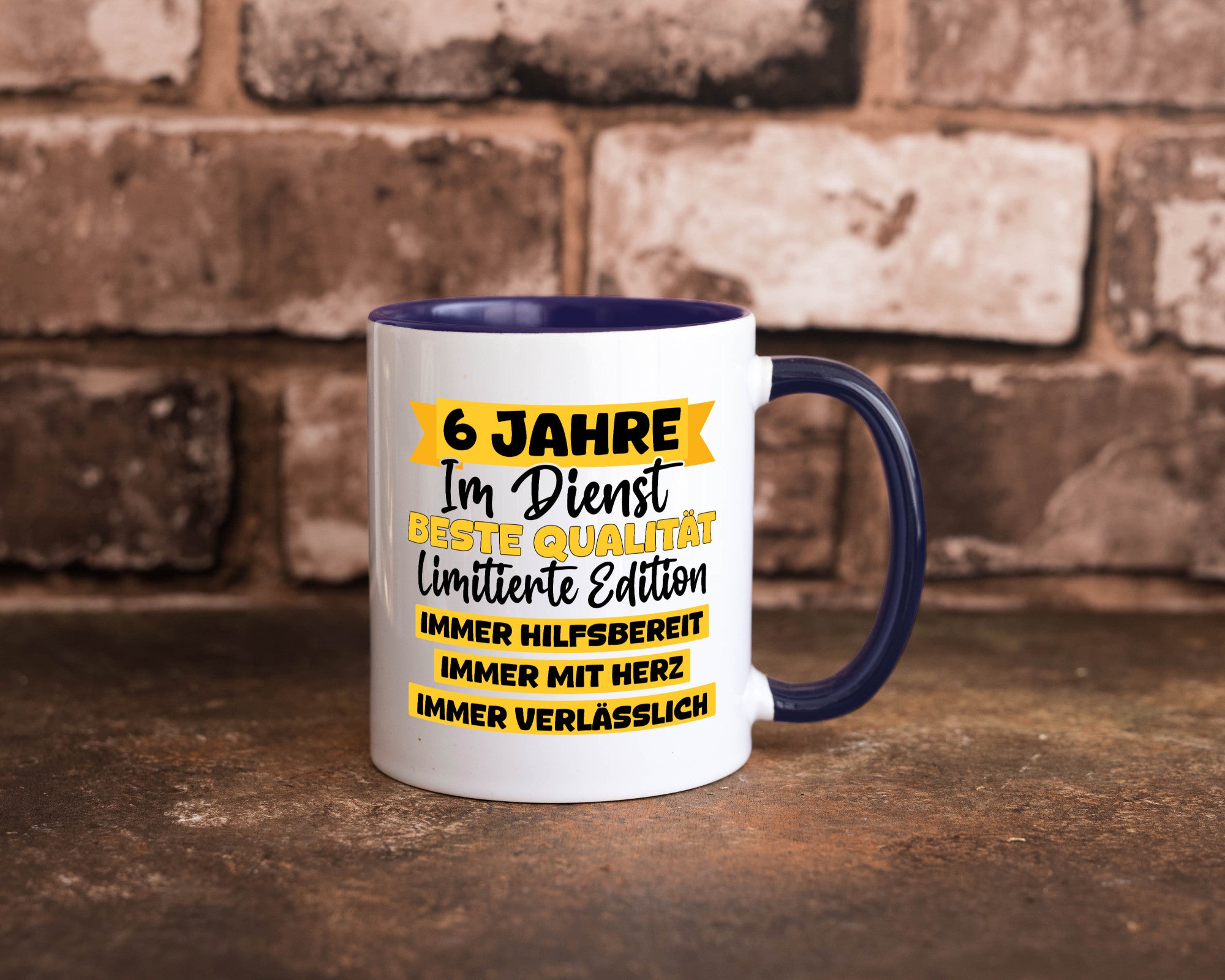 6 Jahre im Dienst | Jubiläum Arbeit v8 Geschenkidee Kollegen Büro Humor Tasse