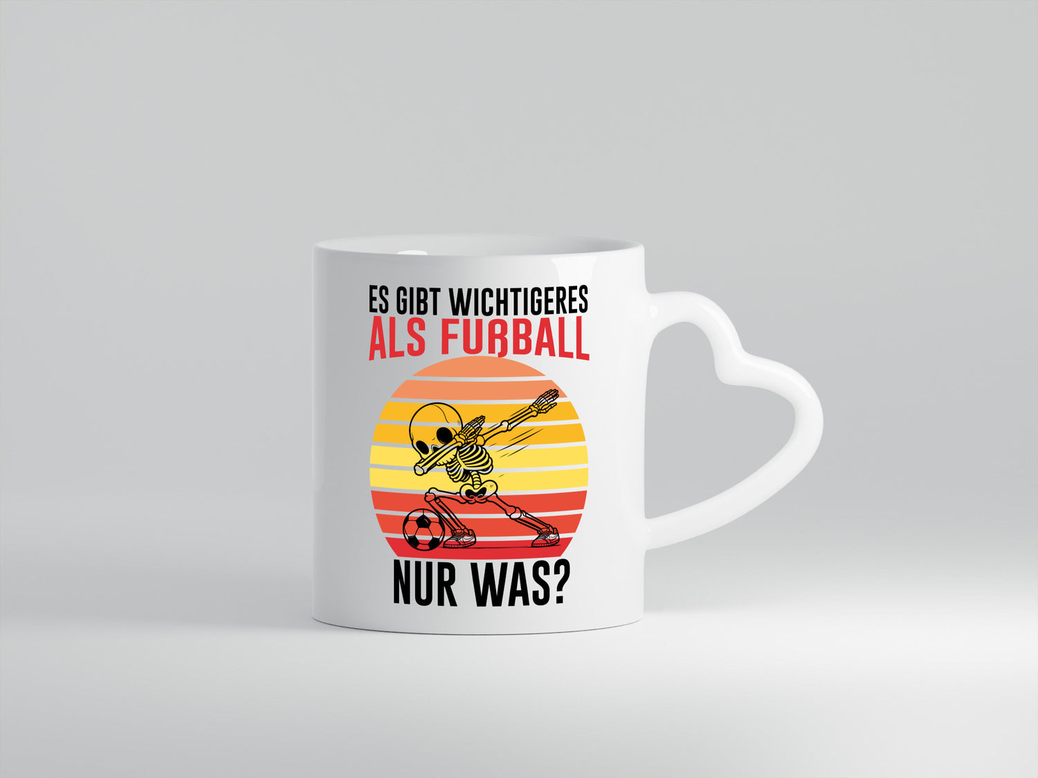 Es gibt Wichtigeres als Fußball | Fupballer lustiger Spruch Geschenk Humor