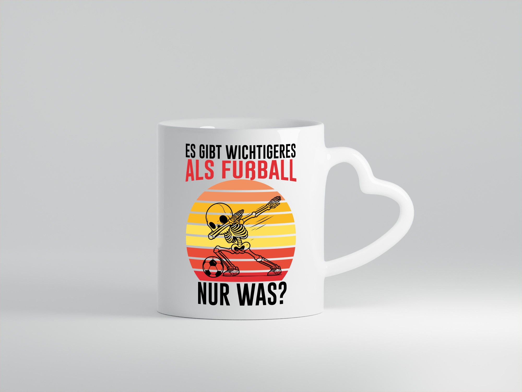 Es gibt Wichtigeres als Fußball | Fupballer lustiger Spruch Geschenk Humor