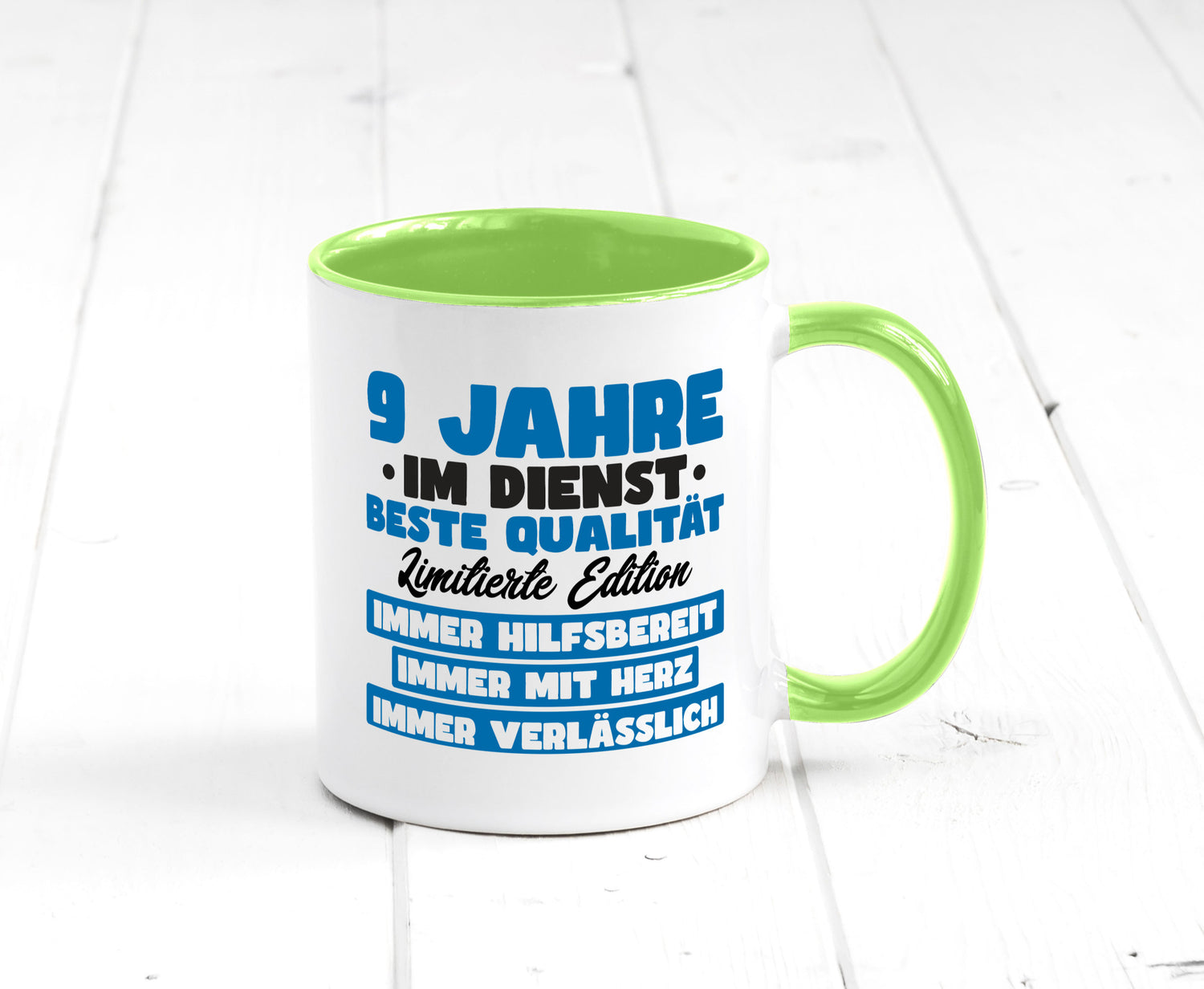 9 Jahre im Dienst | Jubiläum Arbeit v7 lustig Kollegen Büro Geschenk Tasse