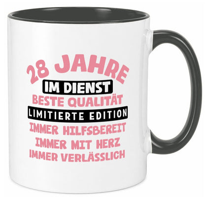 28 Jahre im Dienst | Jubiläum Arbeit v11 Geschenk Kollegen Büro lustiger Spruch Tasse