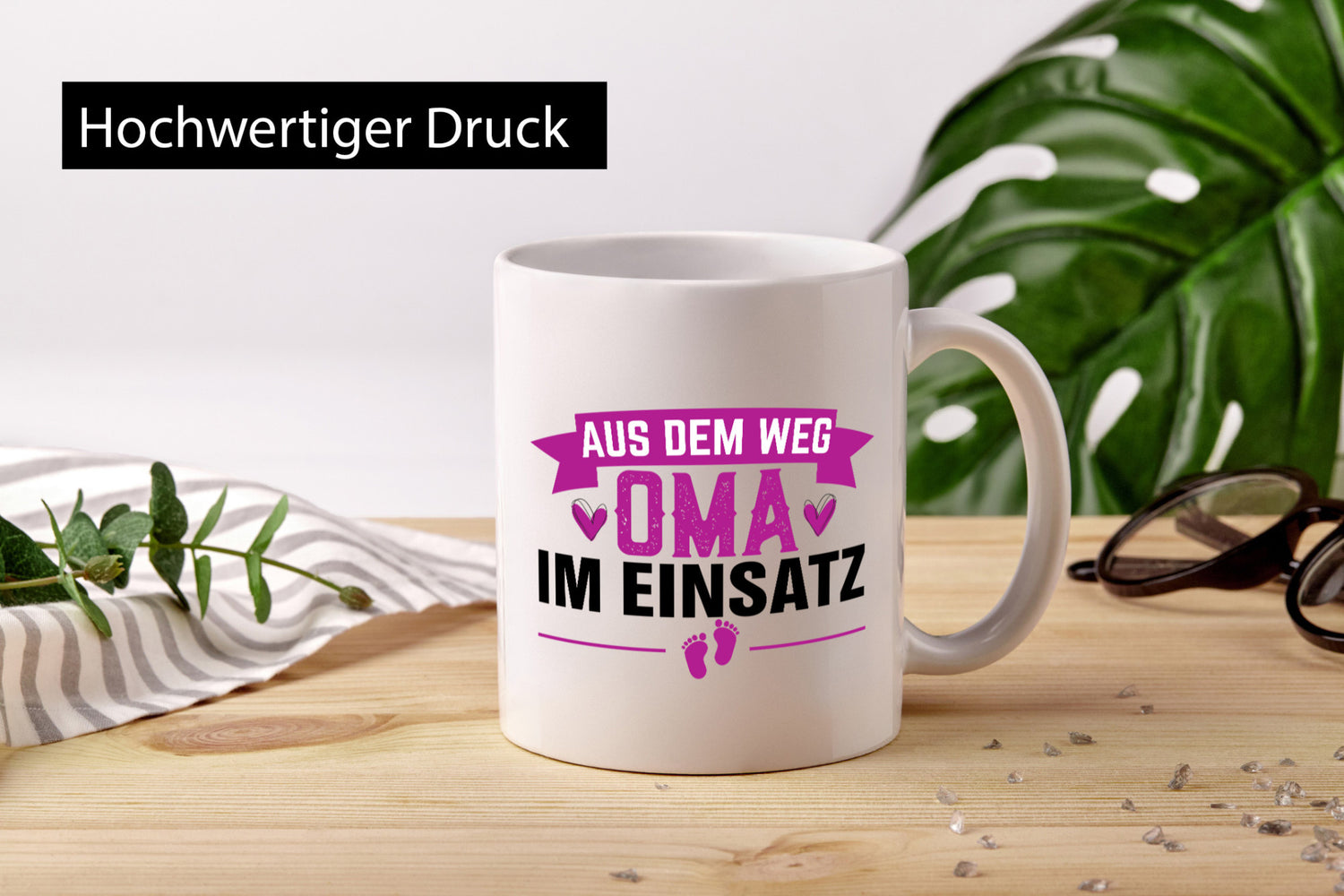 Oma im Einsatz | ist die coolste Geschenk Familie Geschenkidee lustiger Spruch