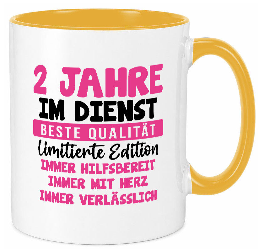 2 Jahre im Dienst | Jubiläum Arbeit v10 lustig Kollegen Büro Geschenk Tasse