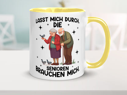 Senioren brauchen mich | Altenpflege Pflegekraft lustiger Spruch Geschenk Humor
