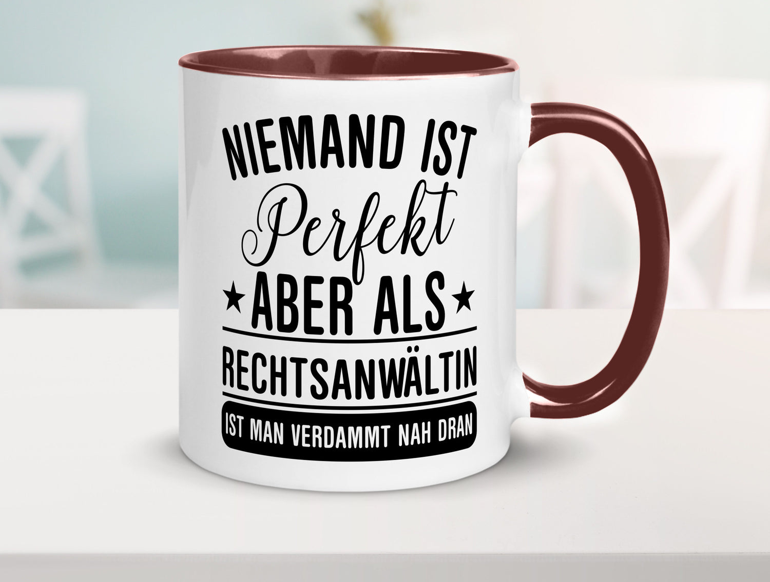 Verdammt nah dran: Rechtsanwältin | Jurstin Anwältin lustiger Spruch Geschenk