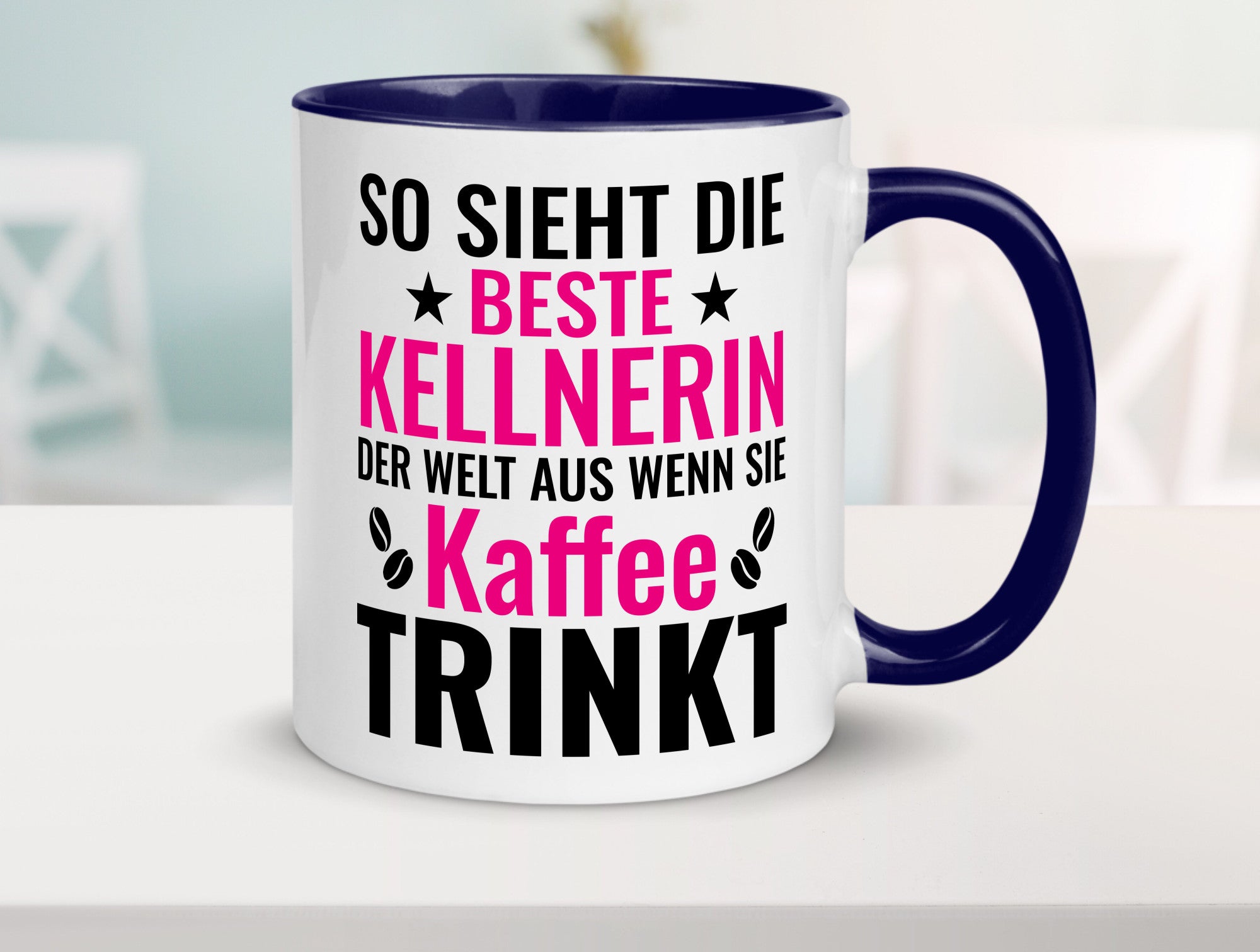 Kaffee trinkt: Kellnerin | Beruf kellnern Bedienung Humor Arbeit Kollegen Büro