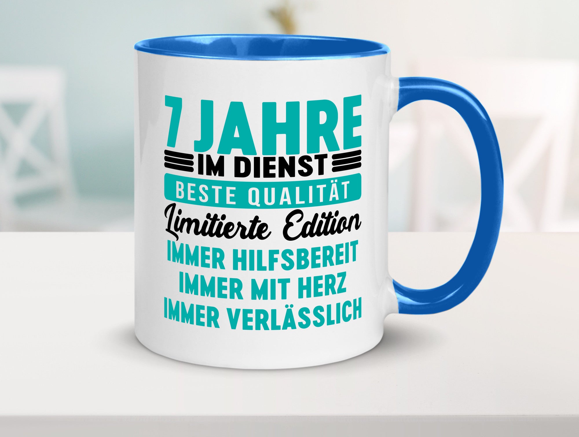7 Jahre im Dienst | Jubiläum Arbeit v5 Humor Kollegen Büro Geschenkidee Tasse