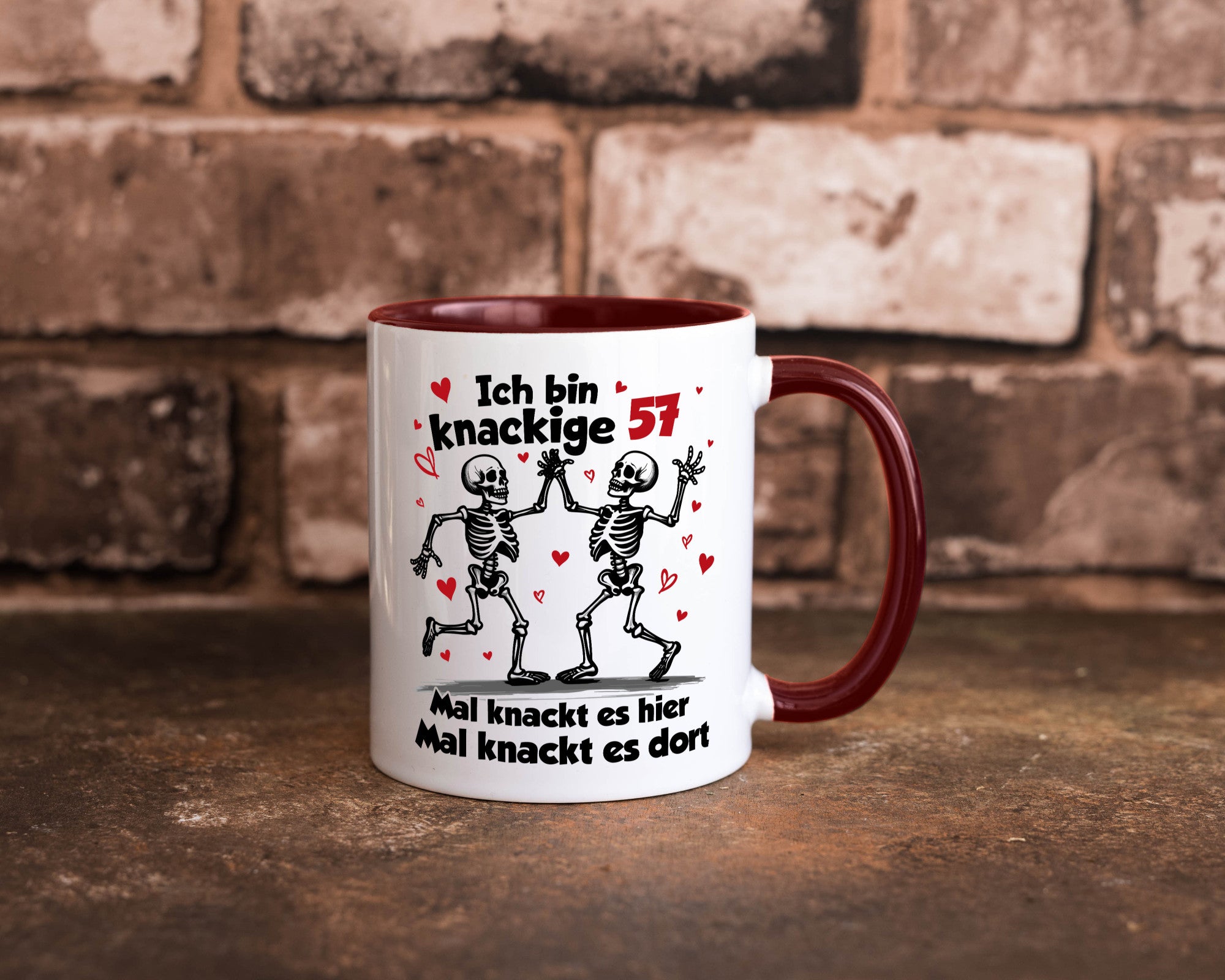 57. Geburtstag | Knackige 57 Ich bin alt lustig Geschenkidee Geschenk Tasse
