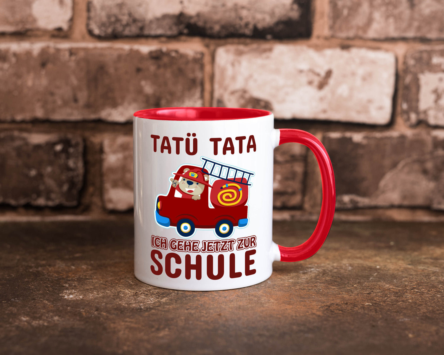 Bär in Feuerwehrauto | Tatü Tata Einschulung Tasse Humor Geschenkidee
