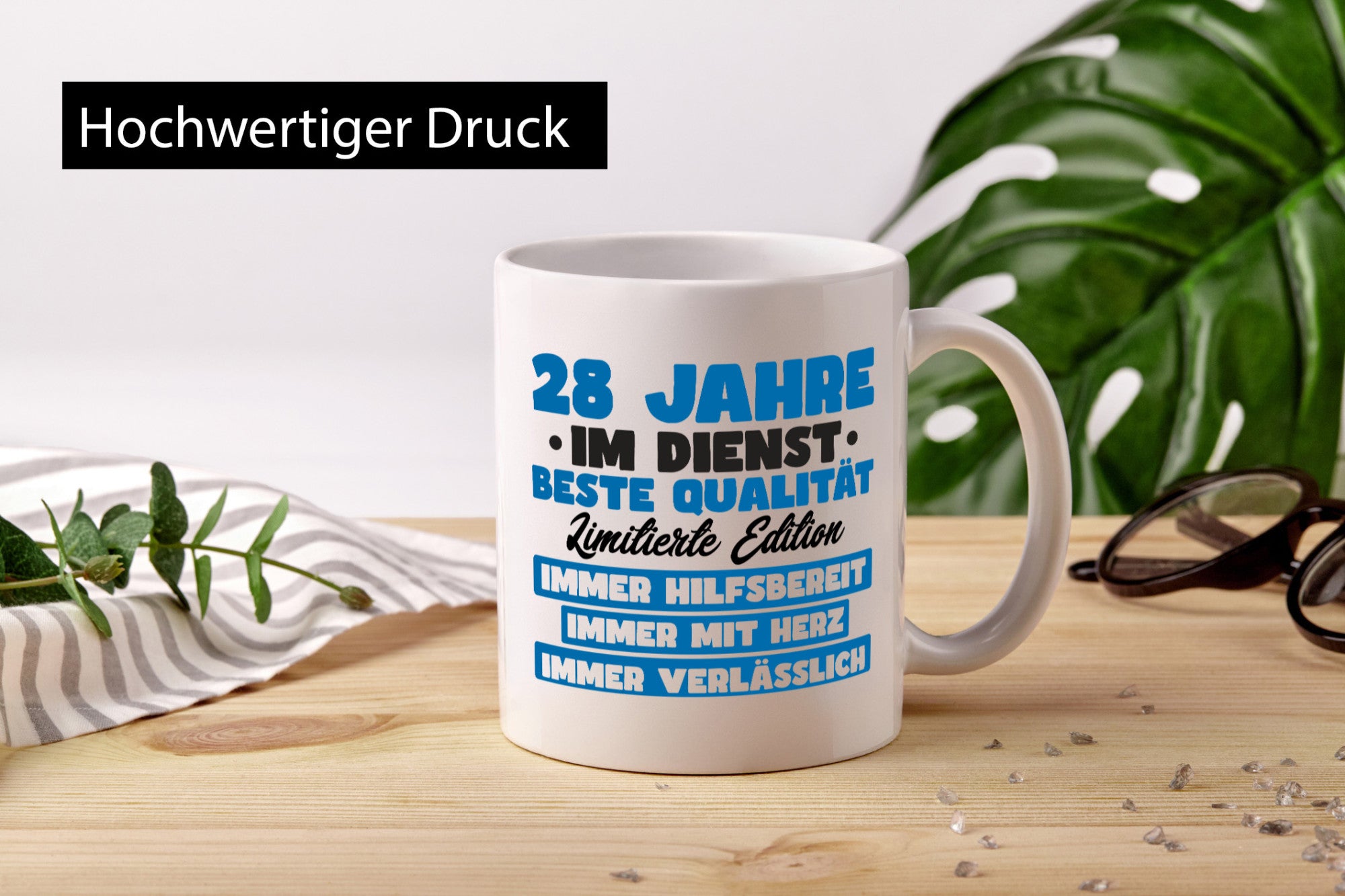 28 Jahre im Dienst | Jubiläum Arbeit v7 Humor Kollegen Büro Geschenkidee Tasse