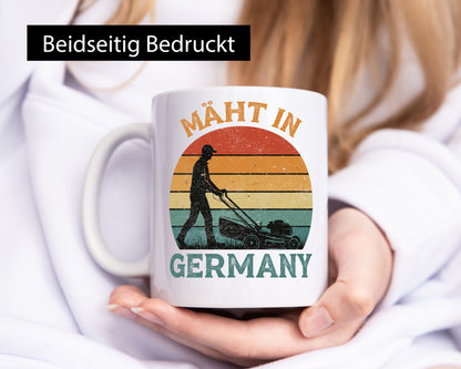 Mäht in Germany | Rasenmäher Landschaftsgärtner Humor Geschenkidee Tasse