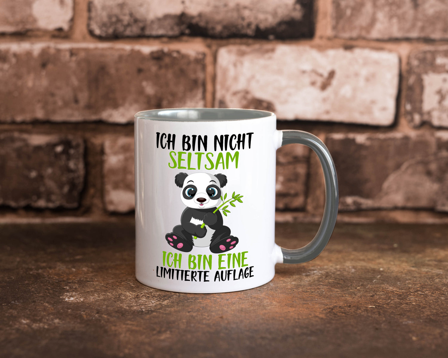 Ich bin nicht seltsam | süßer Pandabär lustiger Spruch Humor Geschenkidee Tasse