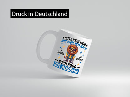 7 Jahre im Dienst | Arbeitsjubiläum Arbeit Geschenkidee Kollegen Büro Humor