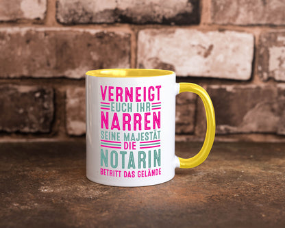 Verneigt euch: Notarin | Juristin lustig Humor Geschenkidee Geschenk Tasse
