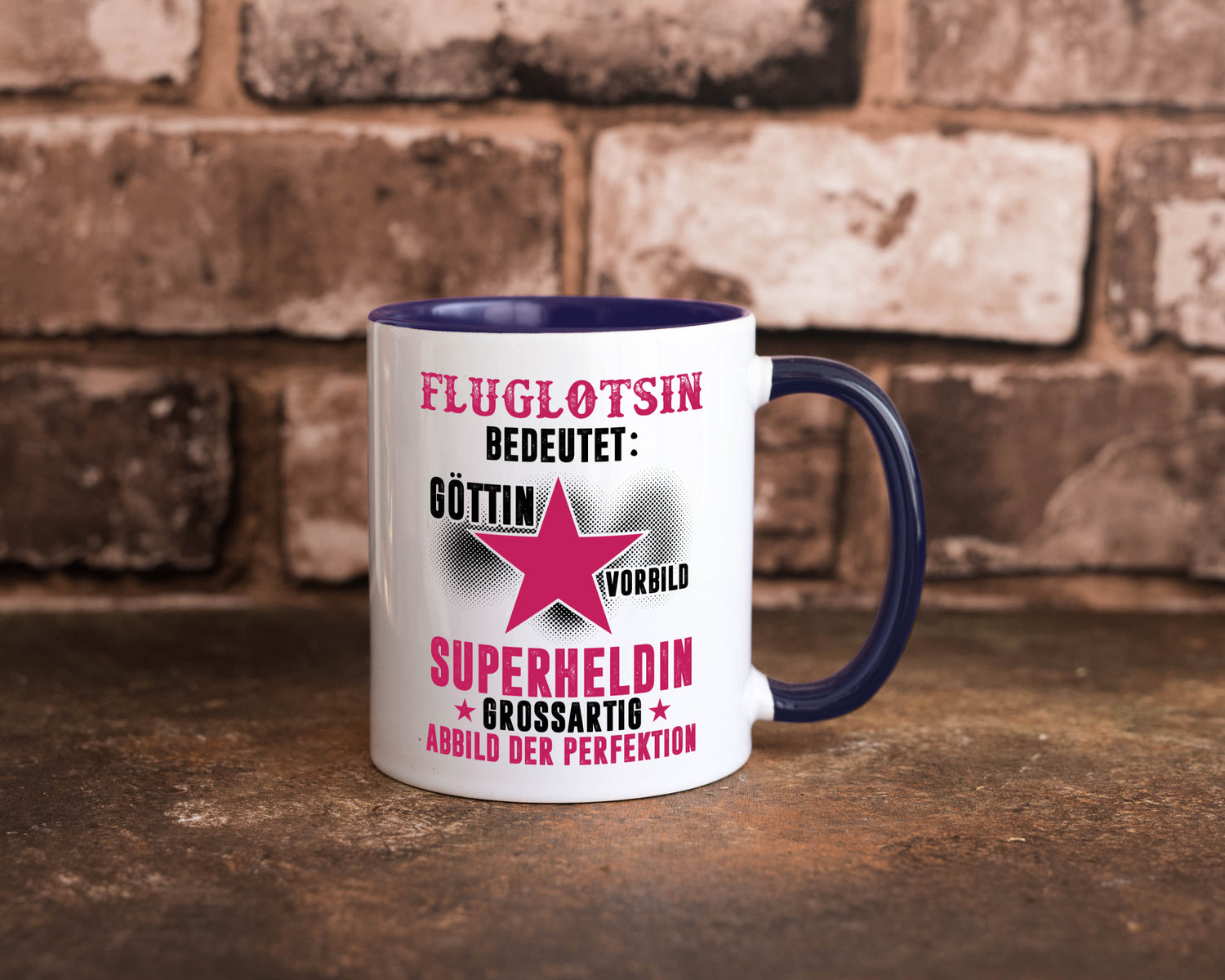 Bedeutung von Fluglotsin | Flughafen Flugverkehr Geschenkidee Humor Tasse