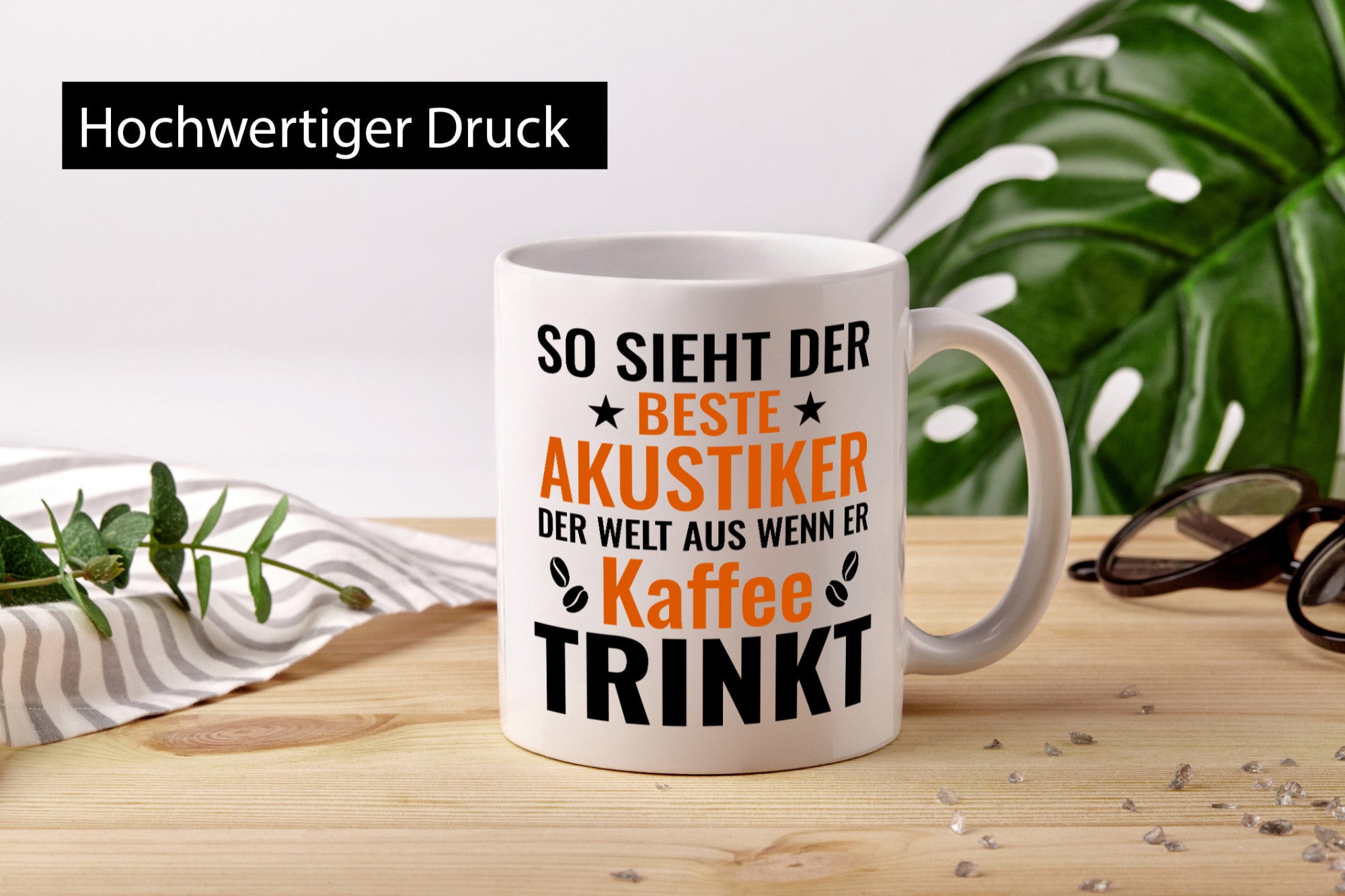 Kaffee trinkt: Akustiker | Akustik Hörgeräteakustik Humor Geschenkidee Tasse