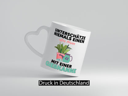 Niemals Mann mit Gießkanne unterschätzen | Blumen lustiger Spruch Geschenk