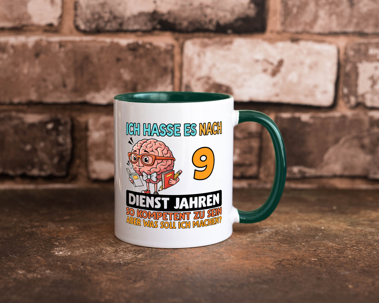 9 Dienstjahre | Arbeit Kompetent Humor Kollegen Büro Geschenkidee Tasse