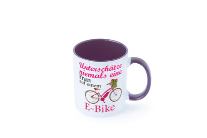 Unterschätze niemals eine Frau | E-Bike Sport Rad fahren lustig Humor