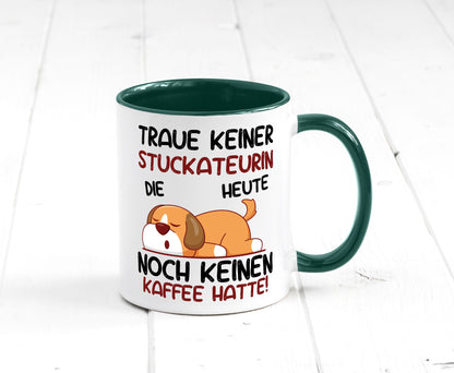 Traue keiner Stuckateurin | Innenausbau lustig Humor Geschenkidee Geschenk Tasse