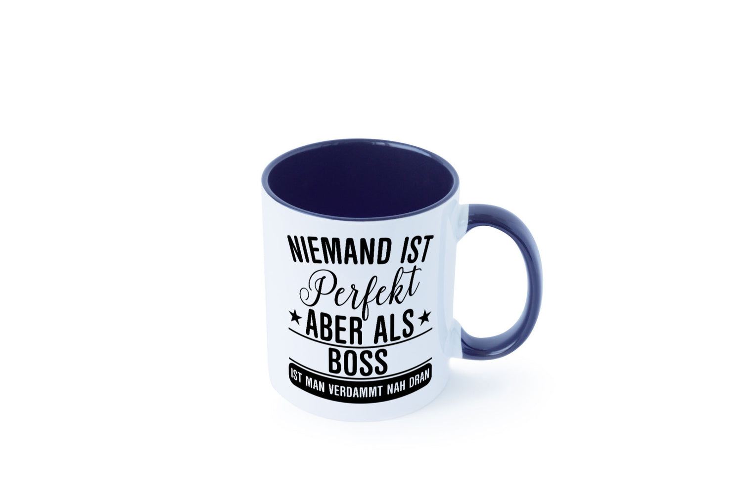 Verdammt nah dran: Boss | Führungskraft Vorgesetzter Humor Geschenkidee Tasse