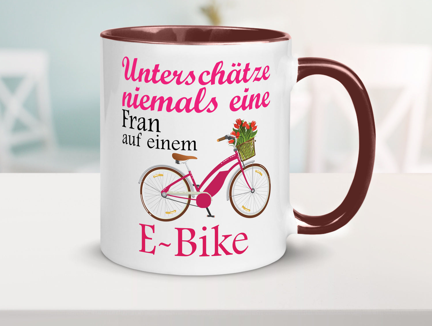Unterschätze niemals eine Frau | E-Bike Sport Rad fahren lustig Humor