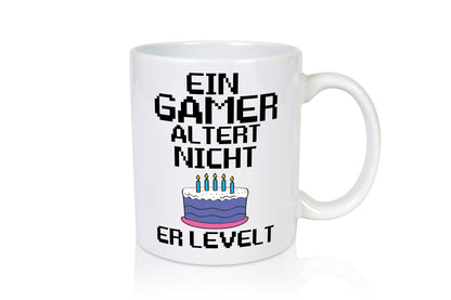 Ein Gamer levelt | Geburtstag Tasse Zocker Gaming Humor Geschenkidee