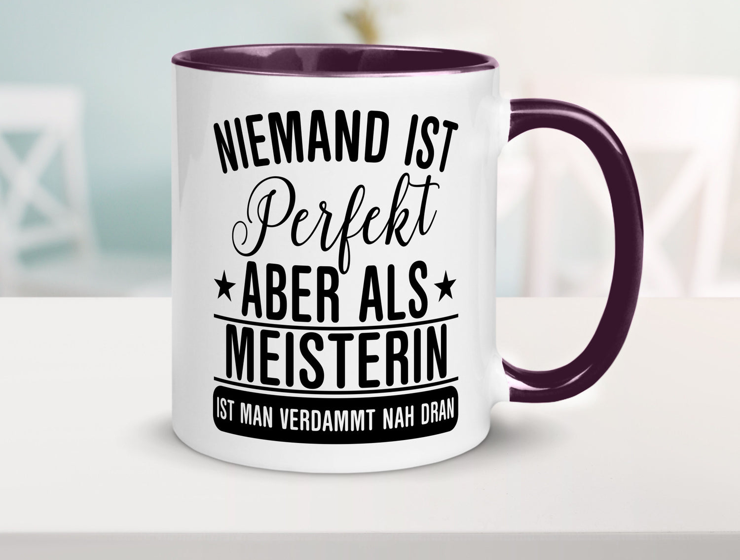 Verdammt nah dran: Meisterin | Meisterbrief Geschenk Humor Geschenkidee