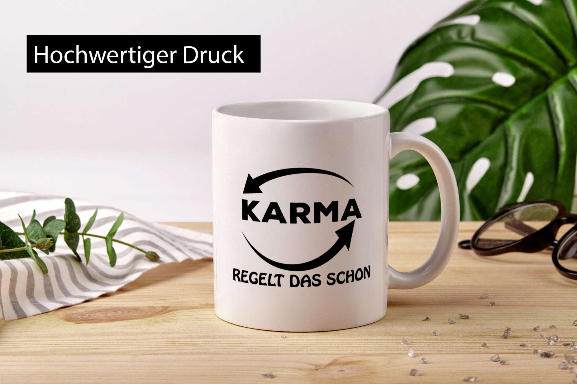Karma regelt das lustig Humor Geschenkidee Geschenk Tasse
