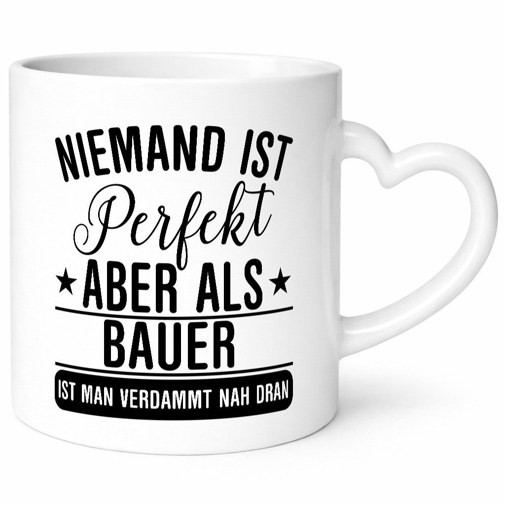 Verdammt nah dran: Bauer | Bauernhof Landwirtschaft lustiger Spruch Geschenk