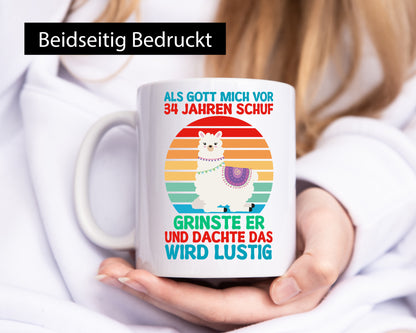 34. Geburtstag | 34Jahre Gut Schuf mich Lama v2 Humor Geschenkidee Tasse