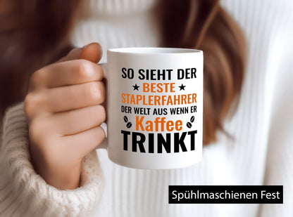 Kaffee trinkt: Staplerfahrer | Gabelstapler Fahrer lustiger Spruch Geschenk