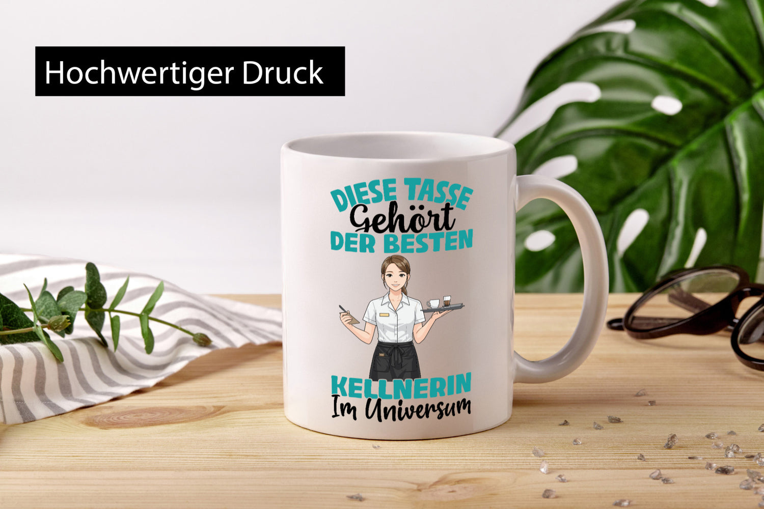 Im Universum: Kellnerin | Beruf kellnern Bedienung Geschenkidee Arbeit Kollegen