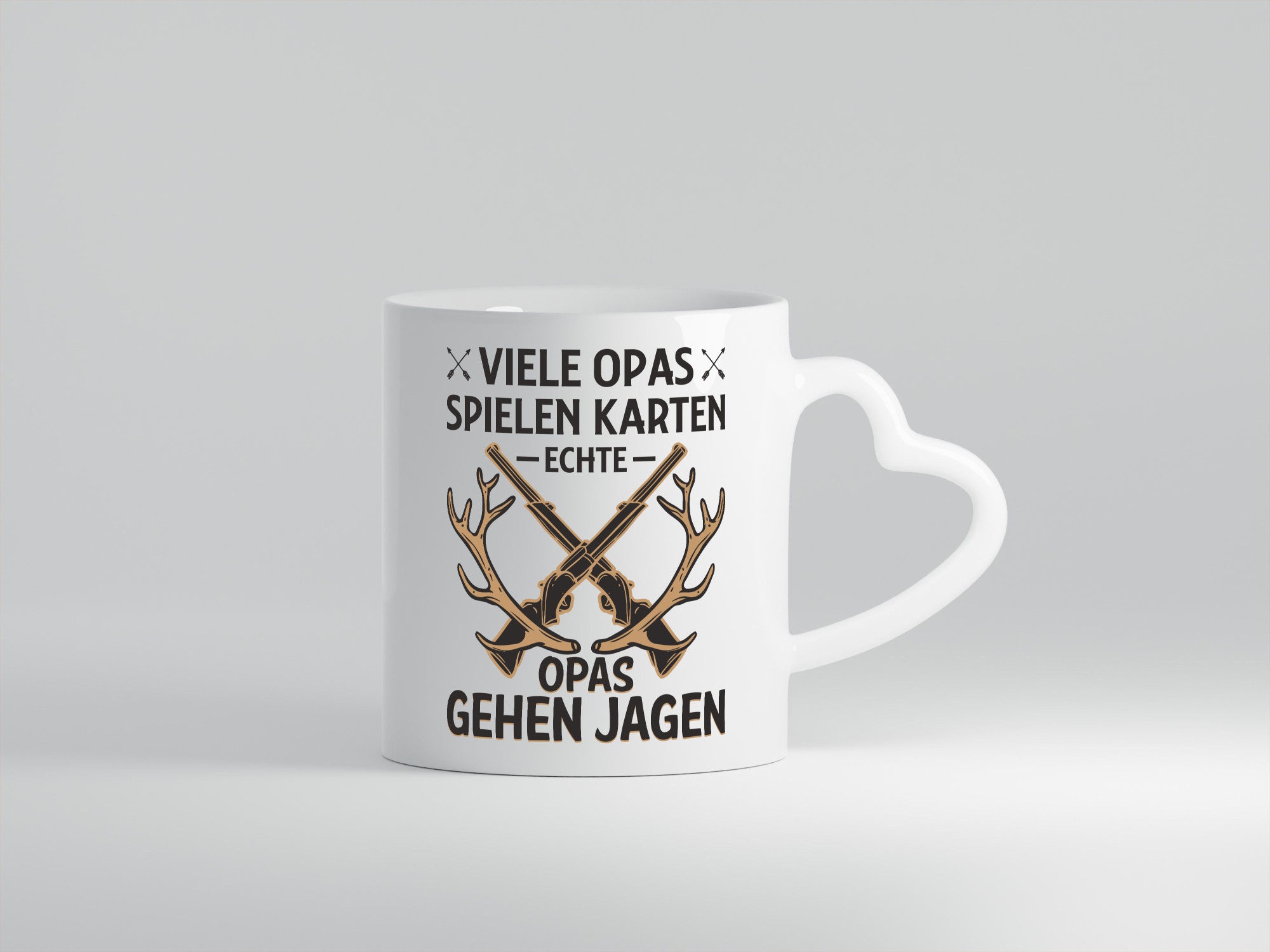 Opas spielen Karten, echte gehen jagen | Gewehr Geweih Humor Familie
