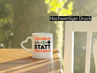 Lächeln statt hecheln | Radfahrer E-Bike Geschenk Humor Geschenkidee lustiger