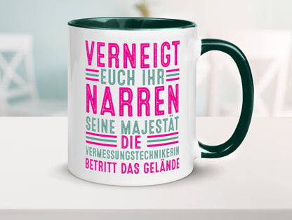 Verneigt euch: Vermessungstechnikerin | Techniker Humor Geschenkidee Tasse