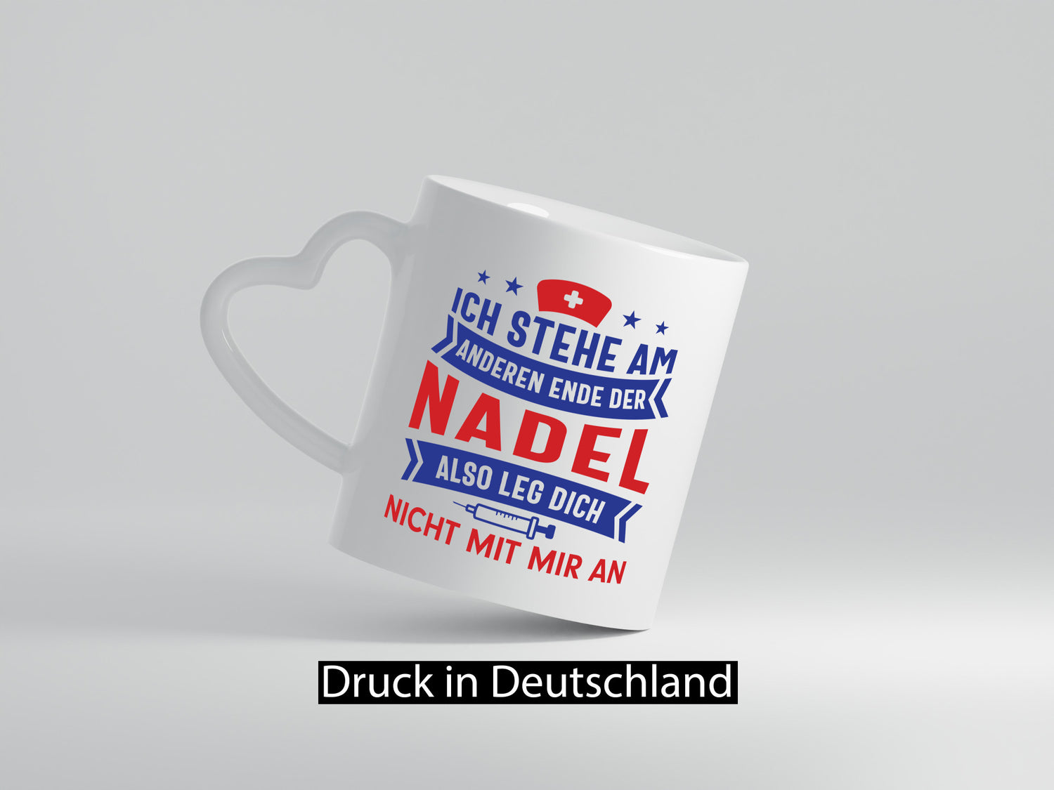 Ich stehe am anderen Ende der Nadel | Spritze Kreuz Humor Geschenkidee Tasse