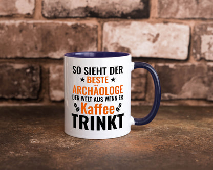 Kaffee trinkt: Archäologe | Archäologie Forscher lustig Humor Geschenkidee