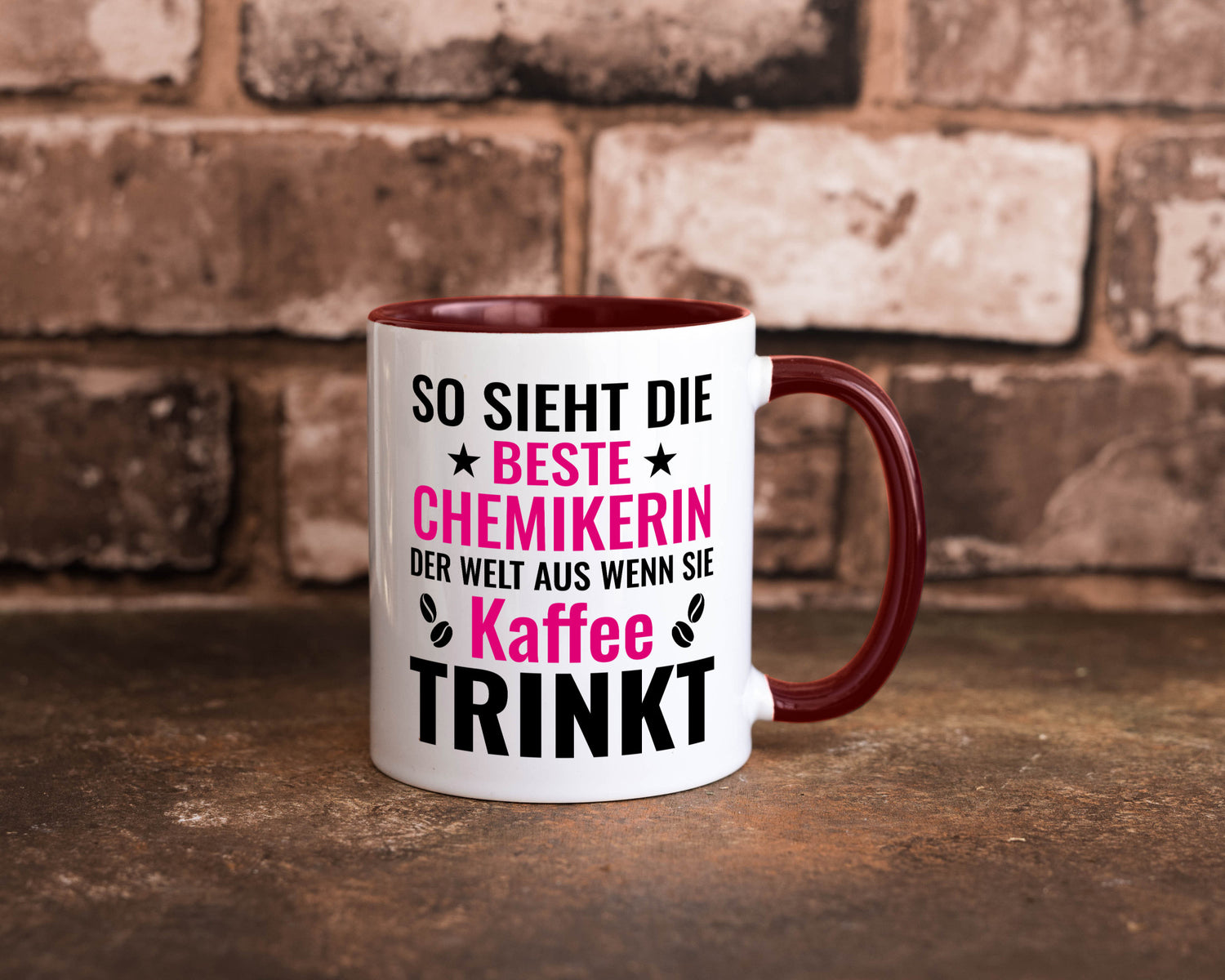 Kaffee trinkt: Chemikerin | Chemie Labor Geschenkidee Humor Tasse