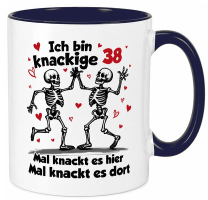 38. Geburtstag | Knackige 38 Ich bin alt v2 Geschenk Geschenkidee lustiger Tasse