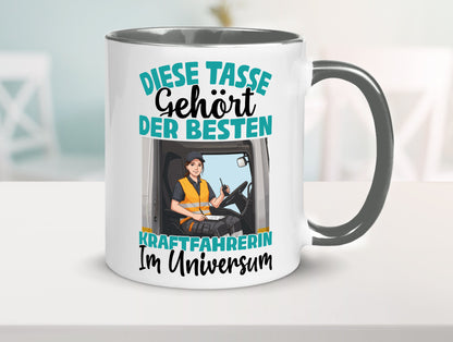 Im Universum: Kraftfahrerin | Lastwagen LKW lustig Humor Geschenkidee Geschenk