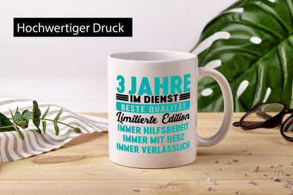 3 Jahre im Dienst | Jubiläum Arbeit v5 lustig Kollegen Büro Geschenk Tasse
