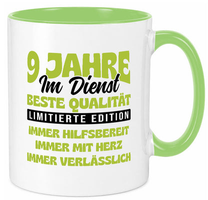 9 Jahre im Dienst | Jubiläum Arbeit v4 Geschenk Kollegen Büro lustiger Spruch