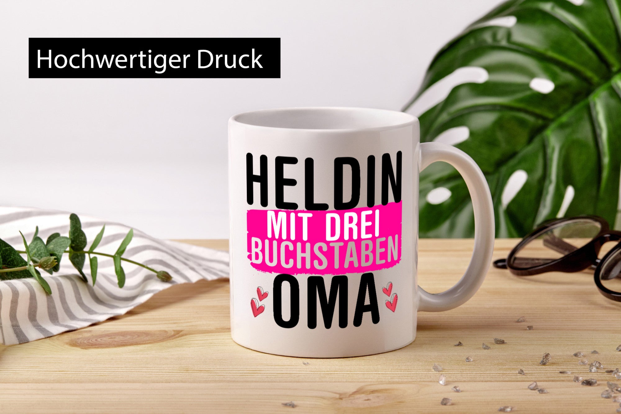Heldin mit drei Buchstaben | Oma Großmutter Kompliment lustiger Spruch Geschenk