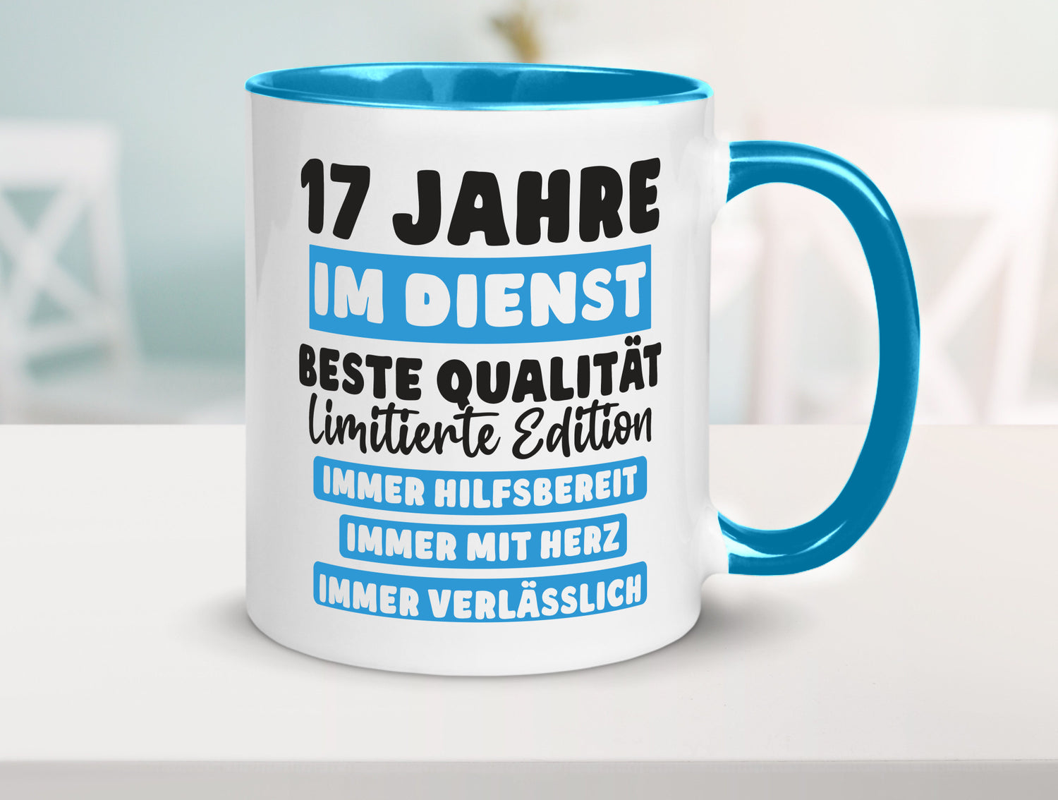17 Jahre im Dienst | Jubiläum Arbeit v6 Humor Kollegen Büro Geschenkidee Tasse